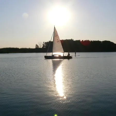 Haus Schwanensee 酒店 Bosau