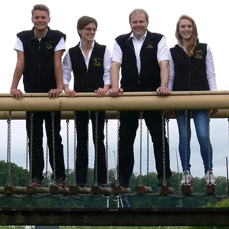 Haus Schwanensee 酒店 3*