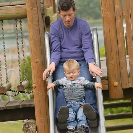 Haus Schwanensee 酒店 3*