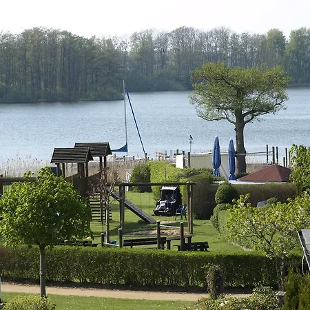 Haus Schwanensee 3* Bosau