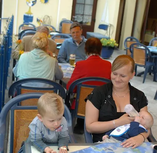 Haus Schwanensee Hotell