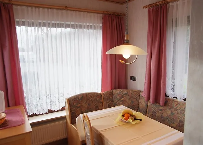 Hotell Haus Schwanensee 3*