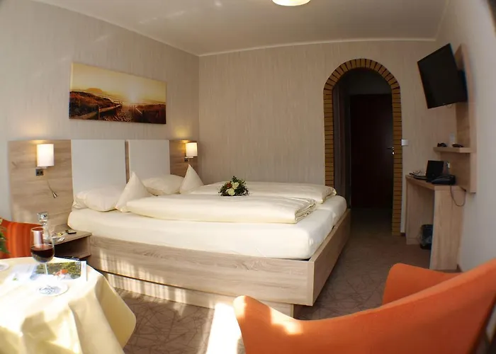 Haus Schwanensee Hotell 3*